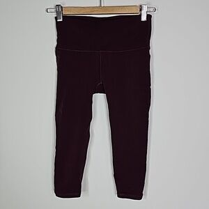 Lululemon dark Adobe size 6 reveal crop leggings